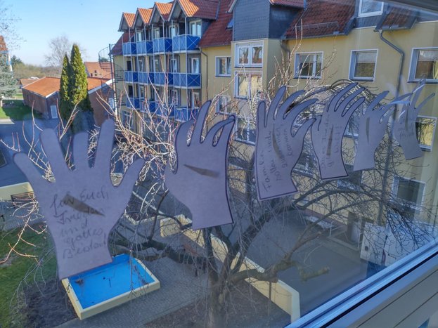 Haendekette22.jpg