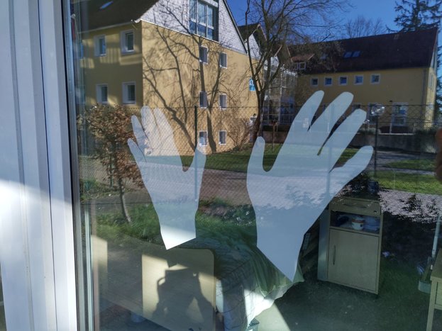 Haendekette23.jpg