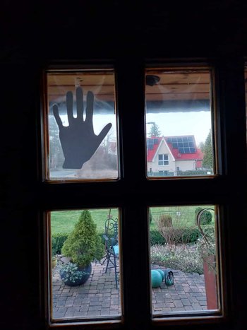 HaendeKette06.jpg